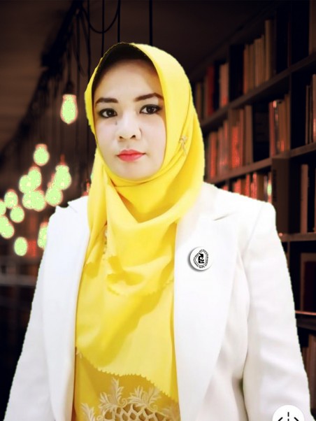 Dr. Ditha Diana, SH, MH, MKK, AAK, Sp,P,A